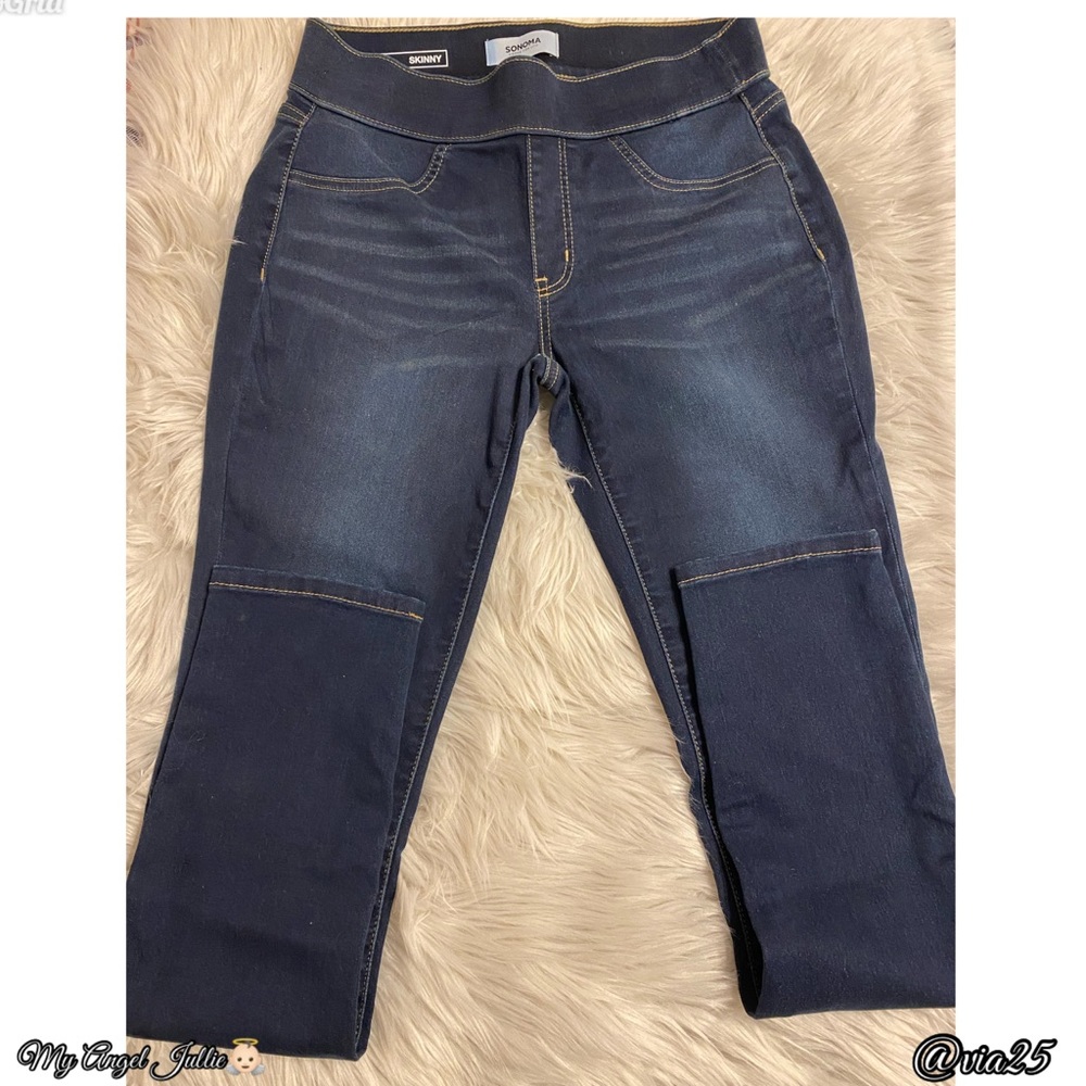 Sonoma Womens Skinny Jeans Size: 4R/ 8/Medium Color: Burgandy Skinny